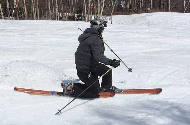 Telemark Position for Telemark Skiing