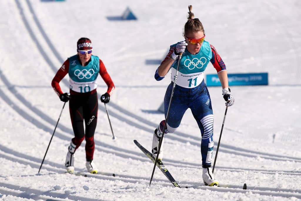 players doing cross country siing in olympics